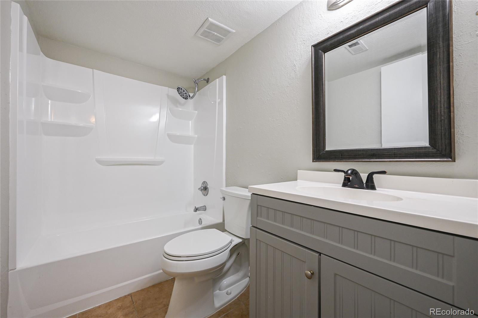 Residential Lease in Aurora
