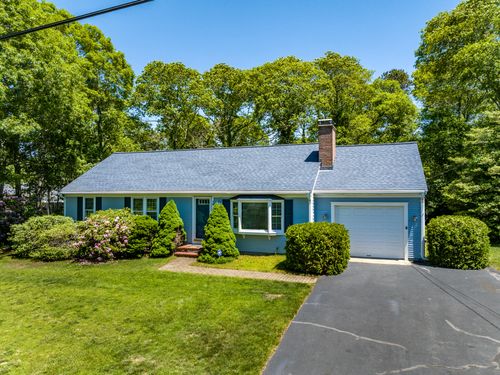 18 Goat Field Ln, Hyannis, MA, 02601-3587 | Card Image
