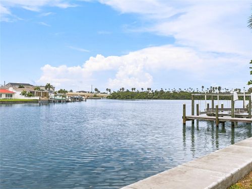 3860 Belle Vista Dr E, St Pete Beach, FL, 33706-2629 | Card Image