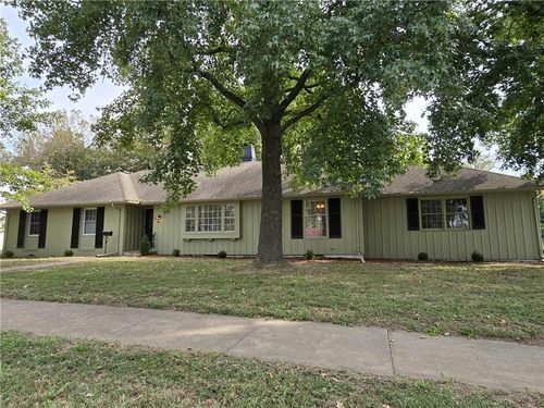 514 S Main St, Clinton, MO, 64735-2130 | Card Image