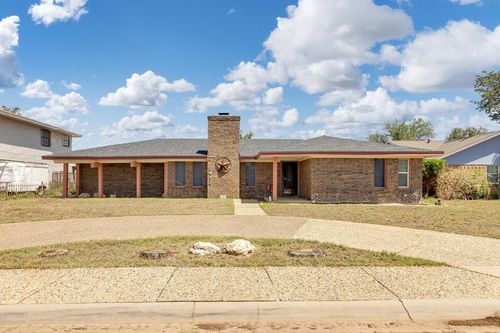 2412 Northtown Ct, Midland, TX, 79705-4317 | Card Image