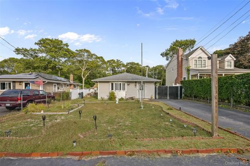 87 Biltmore Dr, Mastic Beach, NY, 11951-1311 | Card Image