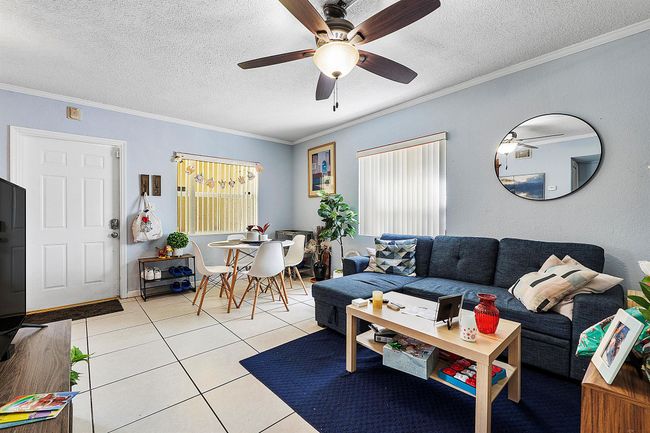 10 - 2741 Ne 8th Avenue, Condo with 2 bedrooms, 1 bathrooms and null parking in Wilton Manors FL | Image 4