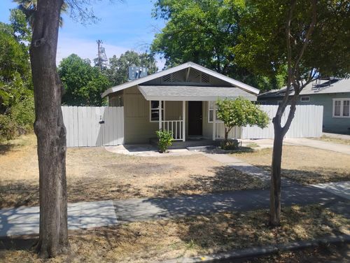1346 N Safford Ave, Fresno, CA, 93728-1636 | Card Image