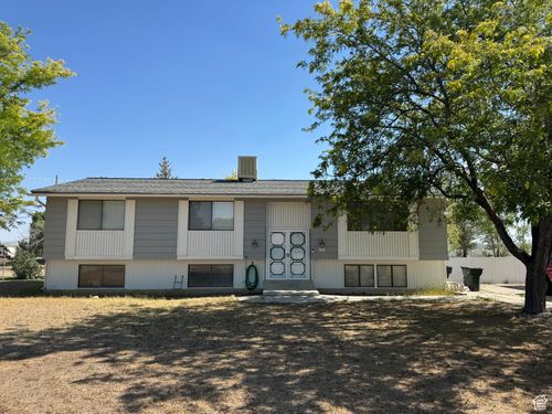 631 W Main St, Wellington, UT, 84542-2031 | Card Image