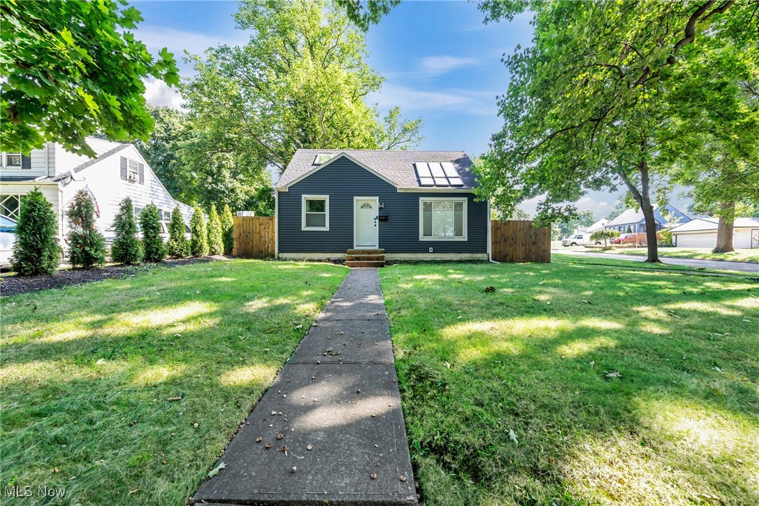 Golf View Dr, Cleveland, OH 44135