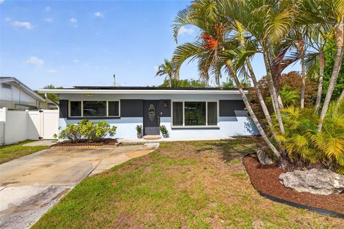8220 Quail Road, SEMINOLE, FL, 33777 | Card Image