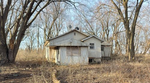 52377 120th Ave, West Concord, MN, 55985-4672 | Card Image