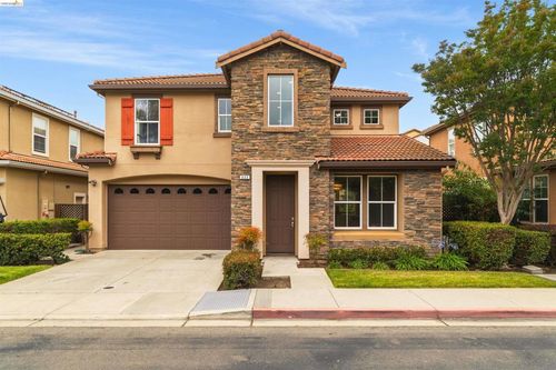 423 Toscana Way, Hayward, CA, 94545-1968 | Card Image