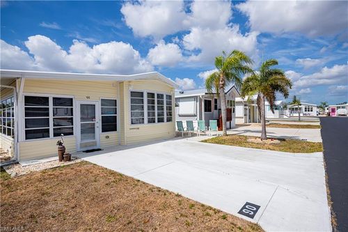 90 Lofty Ln, NORTH FORT MYERS, FL, 33903-7330 | Card Image