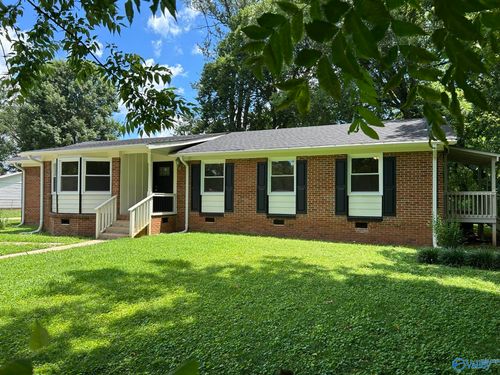 304 N Plymouth Rd Nw, Huntsville, AL, 35811-1337 | Card Image