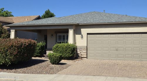 556 N Robles St, Dewey, AZ, 86327-7126 | Card Image