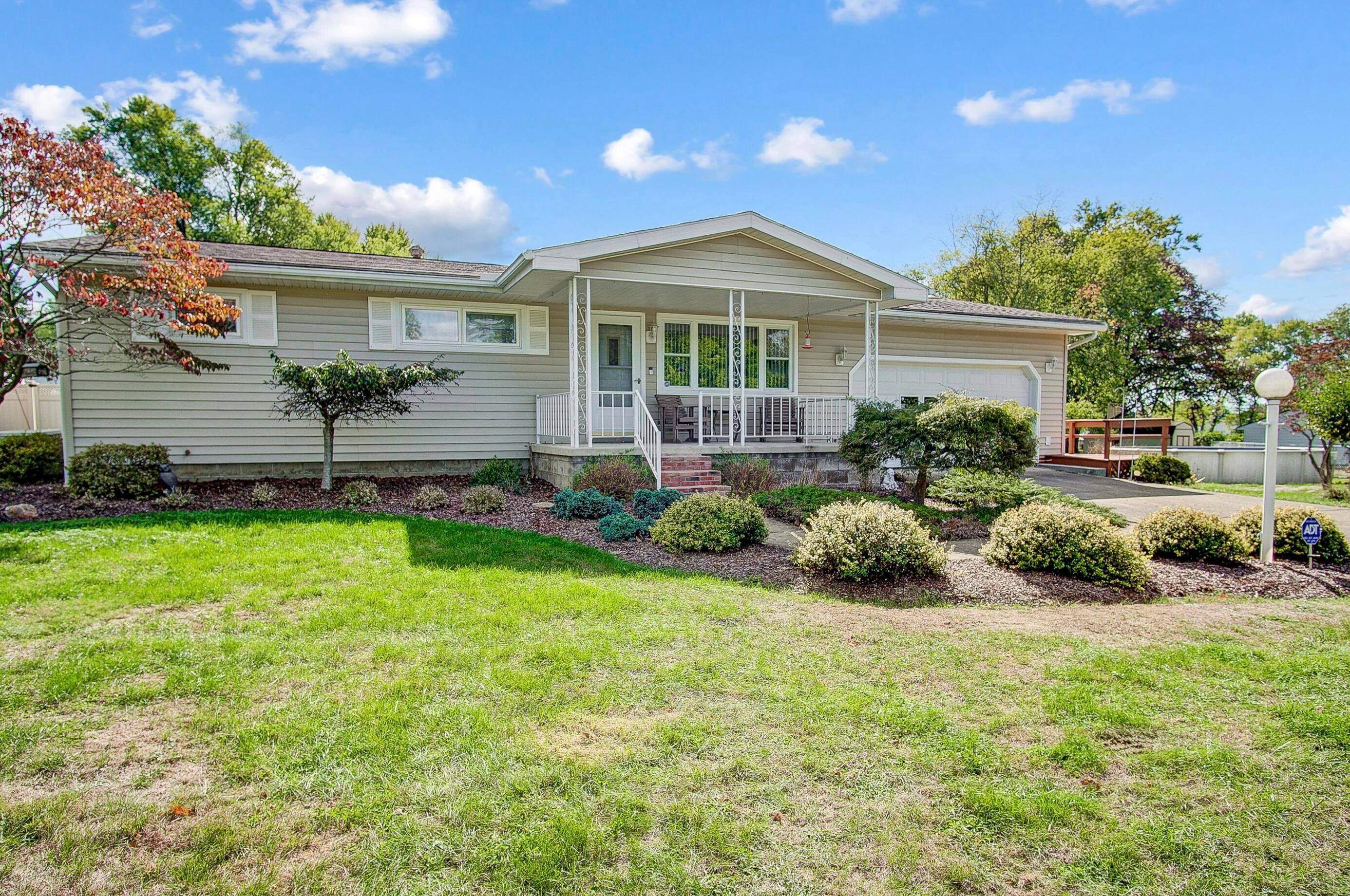 Garden Rd, Zanesville, OH 43701