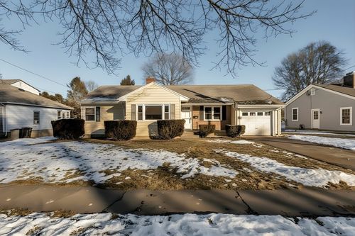 31 Webster Ave, Beverly, MA, 01915 | Card Image