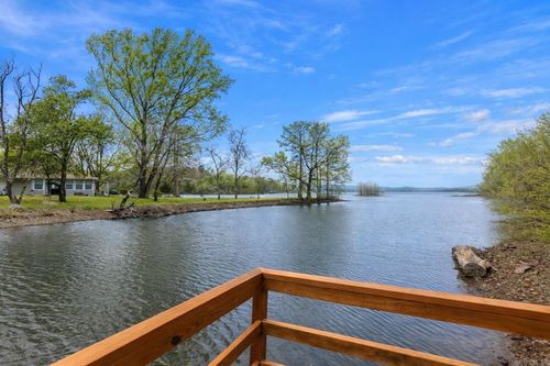 90 Mimosa Cir, Houston, AR, 72070-8225 | Card Image
