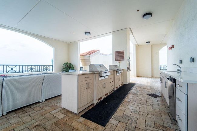 UNIT-608 - 801 S Olive Ave, Condo with 2 bedrooms, 2 bathrooms and null parking in West Palm Beach FL | Image 32
