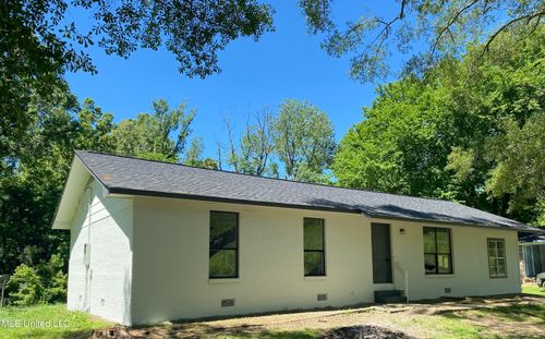 4534 Halls Ferry Rd, Vicksburg, MS, 39180-6219 | Card Image