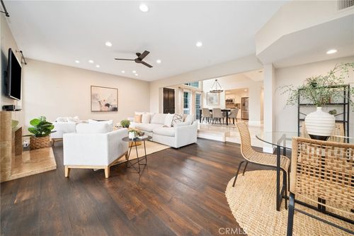 101-460 Providence Ct, Long Beach, CA, 90803-2092 | Card Image
