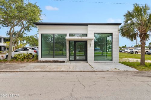 318 N Causeway, NEW SMYRNA BEACH, FL, 32169-5233 | Card Image