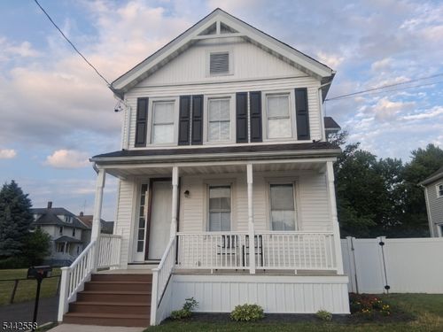 58 Thompson St, Raritan, NJ, 08869-1828 | Card Image