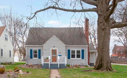 131 Rosebud Ave, Waterloo, IA, 50701-4139 | Card Image