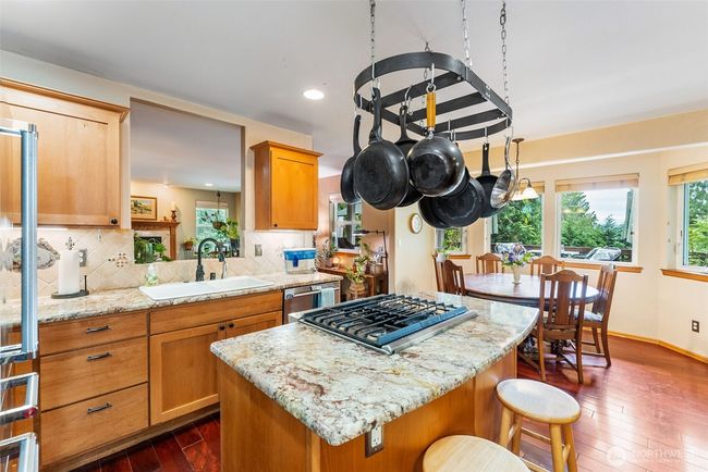 34059 Bridge View Drive Ne, House other with 4 bedrooms, 4 bathrooms and 2 parking in Kingston WA | Image 9