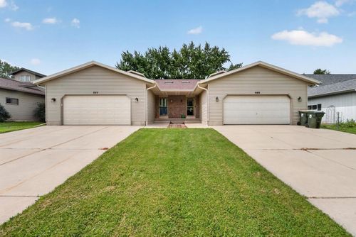 644 Granite Way, Sun Prairie, WI, 53590-3307 | Card Image