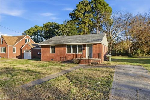 26 Westminister Dr, Hampton, VA, 23666-4331 | Card Image