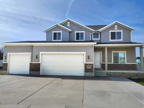 377 W 2030 N, Tooele, UT, 84074-3743 | Card Image