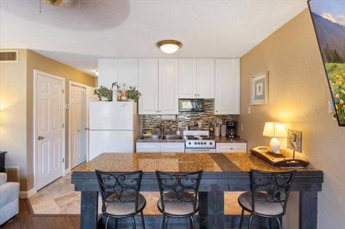 f107-5655 Heron Bay, OSAGE BEACH, MO, 65065-2681 | Card Image