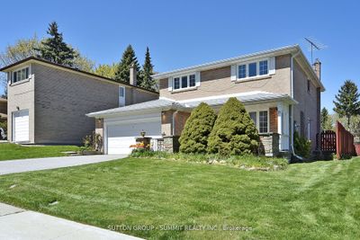 9 Ivy Green Cres, House other with 5 bedrooms, 4 bathrooms and 6 parking in Scarborough ON | Image 2