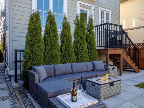 4327 Perry St, Vancouver, BC, V5N3X6 | Card Image