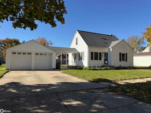 706 12th St, Eldora, IA, 50627-1344 | Card Image