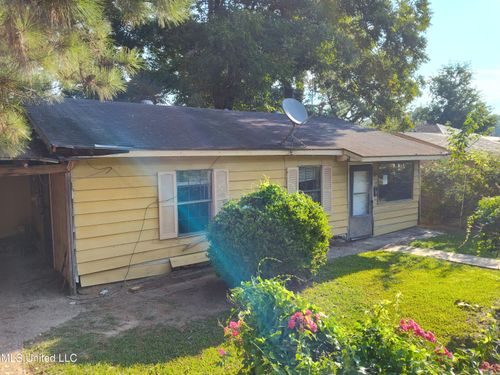 110 Claiborne St, Port Gibson, MS, 39150-2208 | Card Image