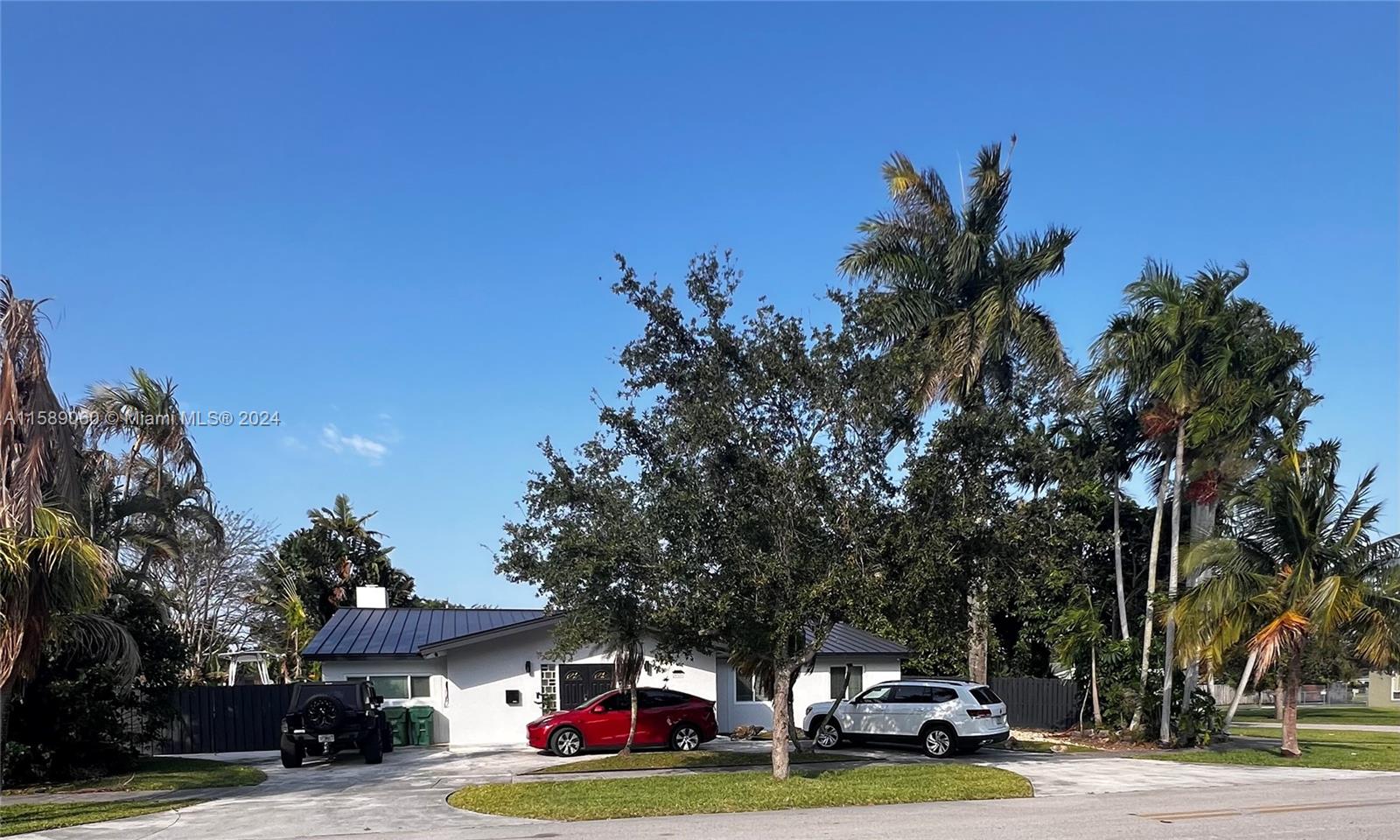 92nd Pl, Miami, FL 33157