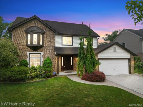 45095 Turnberry Ct, Canton, MI, 48188-3211 | Card Image