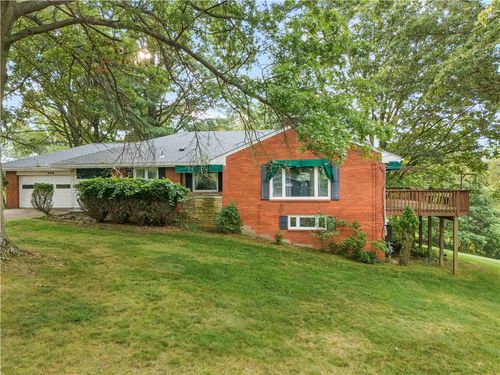 150 Lakeview Dr, Canonsburg, PA, 15317-2733 | Card Image