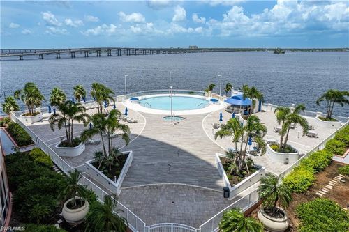 apt-405-2745 1st St, Fort Myers, FL, 33916-1831 | Card Image