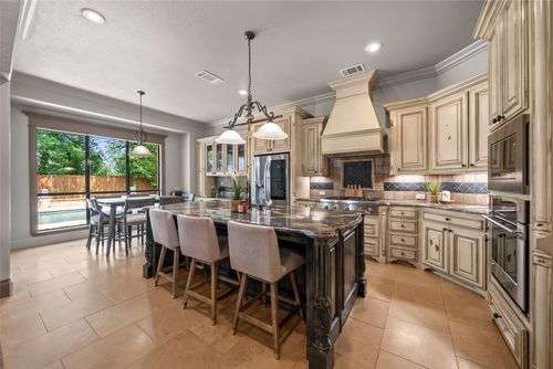 110 Red Oak Dr, Krugerville, TX, 76227-2902 | Card Image