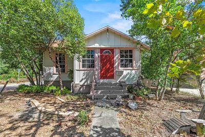 652 N Tremain Street, House other with 3 bedrooms, 2 bathrooms and null parking in Mount Dora FL | Image 1