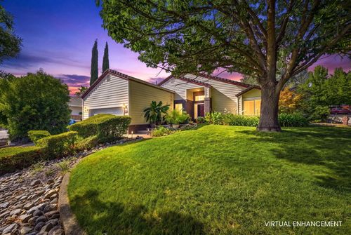 536 Country Oak Dr, Redding, CA, 96003-4217 | Card Image