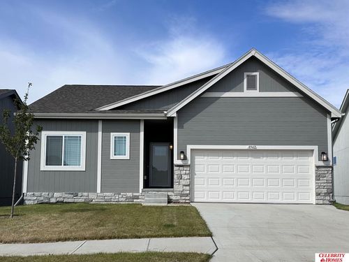 5519 N 180th Ave, Elkhorn, NE, 68022-4344 | Card Image