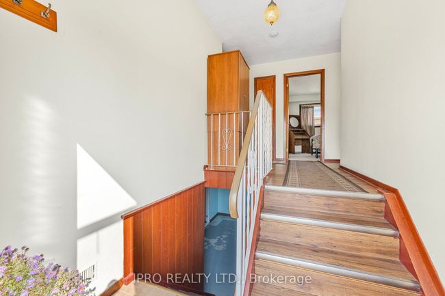 433457 4 Th Line, Home with 6 bedrooms, 3 bathrooms and 20 parking in Amaranth ON | Image 12