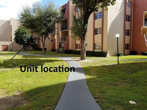 205-13707 Kendale Lakes Cir, Miami, FL, 33183-2236 | Card Image