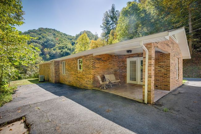 1078 Joe Hollow Road, House other with 3 bedrooms, 2 bathrooms and 2 parking in Vansant VA | Image 29