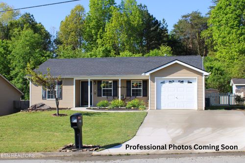 7622 Stonewood Creek Dr, Corryton, TN, 37721-4332 | Card Image