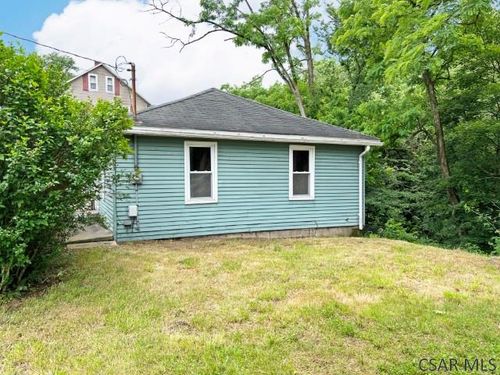 1853 Soap Hollow Rd, Johnstown, PA, 15905-7904 | Card Image