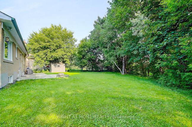 2 Citadel Dr, House other with 3 bedrooms, 2 bathrooms and 2 parking in Scarborough ON | Image 5
