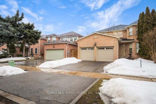 5580 Millbrook Lane E, Mississauga, ON, L5M3X9 | Card Image