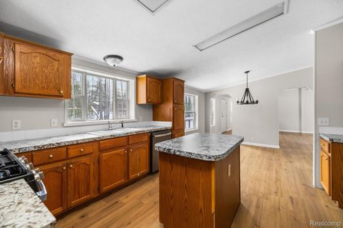 2836 Lone Pine Rd, Gaylord, MI, 49735-8601 | Card Image